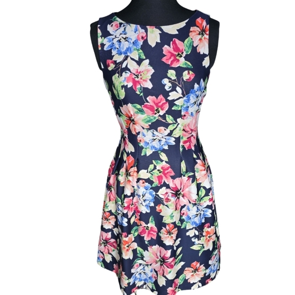 Vince Camuto Navy Floral Fit & Flare Mini Dress Size 0 Pockets Feminine Chic - Picture 4 of 11